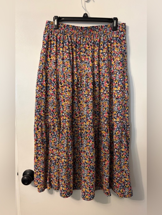 Old Navy Dresses & Skirts - Old Navy Navy Floral Print Maxi Skirt